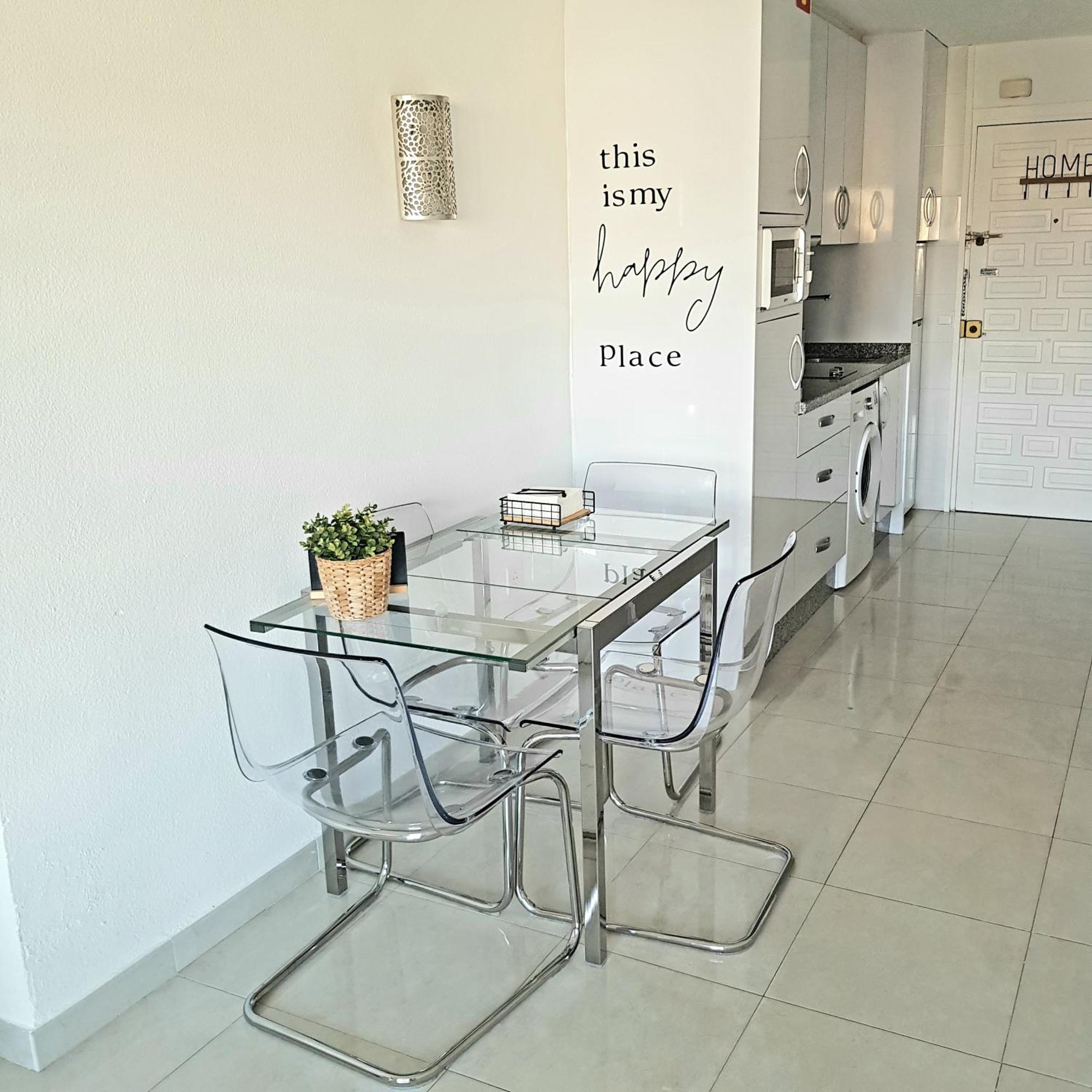 Appartment Totally Upgraded At Benal Beach Benalmádena Extérieur photo