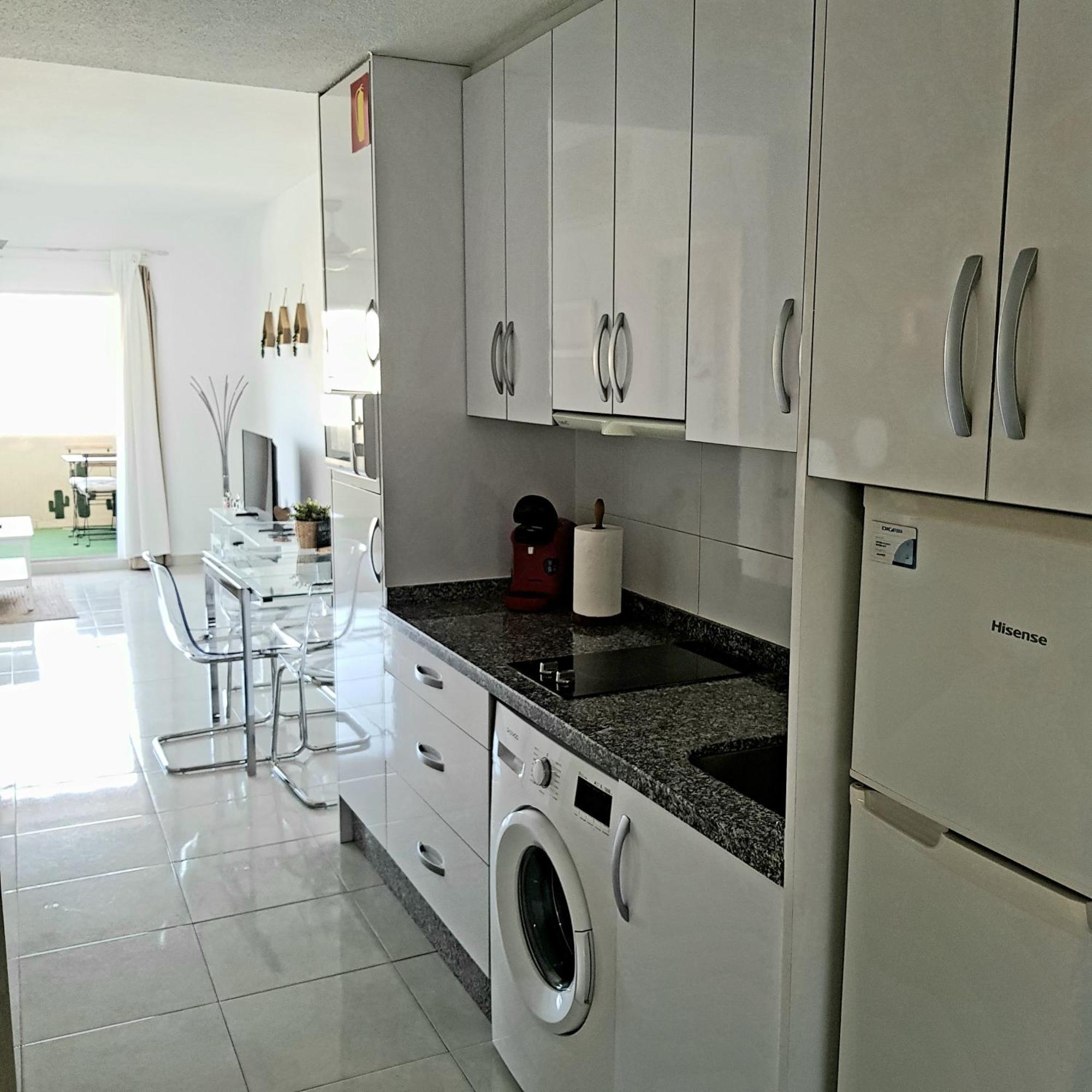 Appartment Totally Upgraded At Benal Beach Benalmádena Extérieur photo